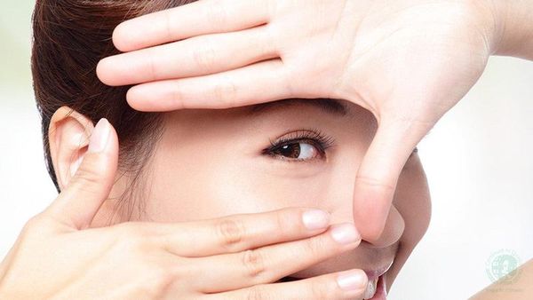 cách làm tăng thị lực cho mắt cận an toàn