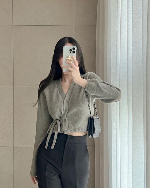 Kiểu áo len tôn dáng, ai diện cũng hóa mảnh mai, thon thả tức thì