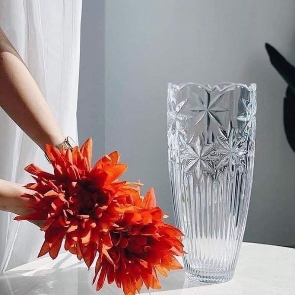 Sự khác biệt giữa thủy tinh và pha lê là gì?