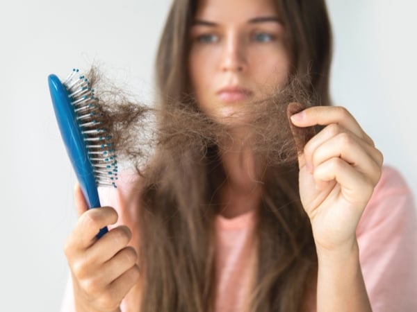 Máy sấy tóc nào chống rụng tóc hiệu quả?