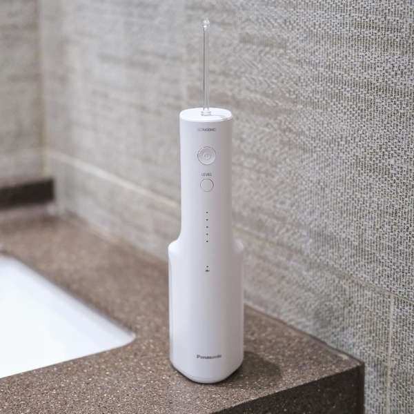 Máy Tăm Nước Siêu Âm Panasonic Serie 600 EW-DJ66: Giải Pháp Vệ Sinh Răng Miệng Hiệu Quả