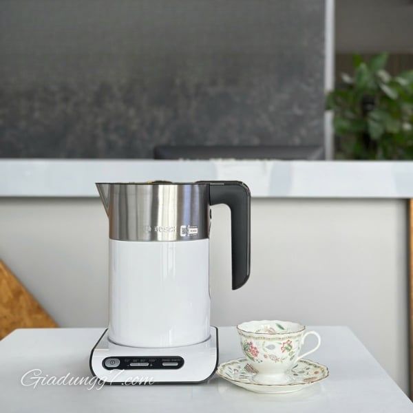 Ấm Siêu Tốc Bosch TWK8611P - Tự động tắt, Bảo vệ quá nhiệt, Lựa chọn nhiệt độ