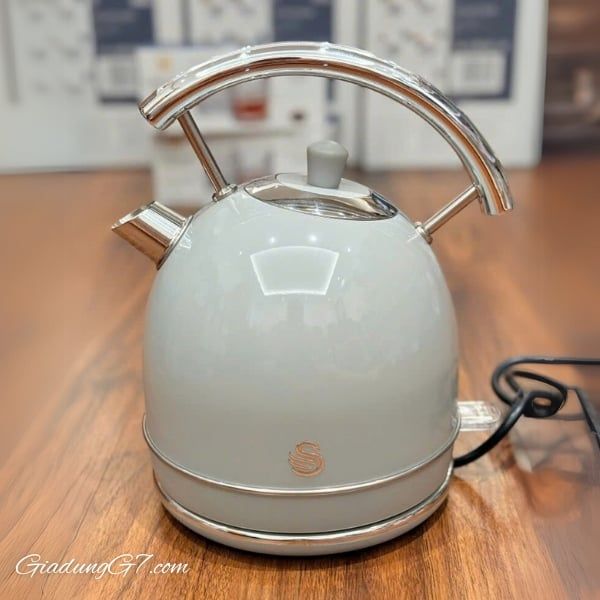 Ấm siêu tốc Swan Retro 1.8L Thiết kế tiện lợi và tối ưu trải nghiệm người dùng
