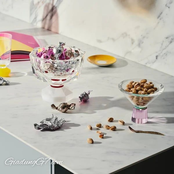 Âu Halifax Reflections Copenhagen 18cm Với sự hòa hợp dễ chịu trong những đường cong lưu loát của pha lê, chiếc âu này đảm bảo được sự vừa vặn và tiện lợi.
