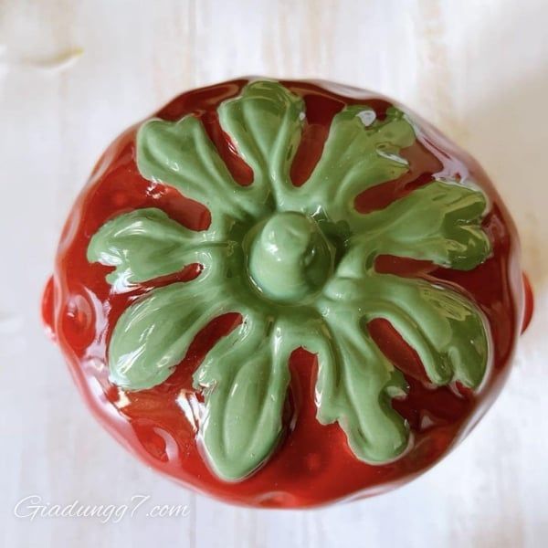Âu sứ Le Creuset dâu tây 400ml Dễ Dàng Vệ Sinh