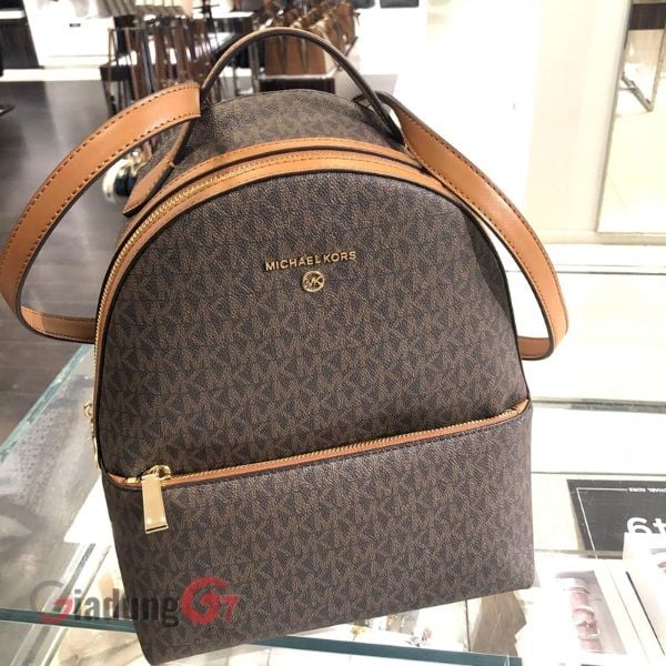 Balo Michael Kors Valerie Medium Logo Backpack Màu Nâu Thiết kế đơn giản, năng động.