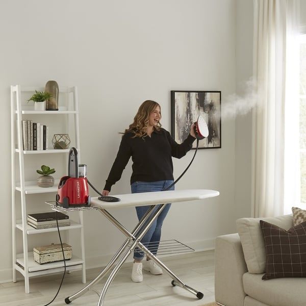 Bàn là hơi nước Laurastar Lift Original Red Nhẹ nhàng – Linh hoạt – An toàn