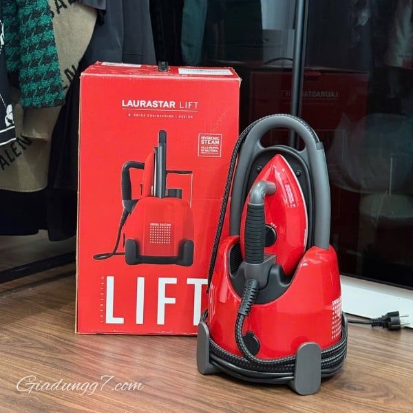 Bàn là hơi nước Laurastar Lift Original Red 3 trong 1 di động đầu tiên của Laurastar, Laurastar Lift: ủi, hấp và làm sạch vải của bạn