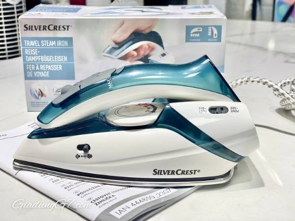 Khám phá Bàn là hơi nước mini Silvercrest SDBRK 1000 A1 – giải pháp hoàn hảo cho những chuyến đi