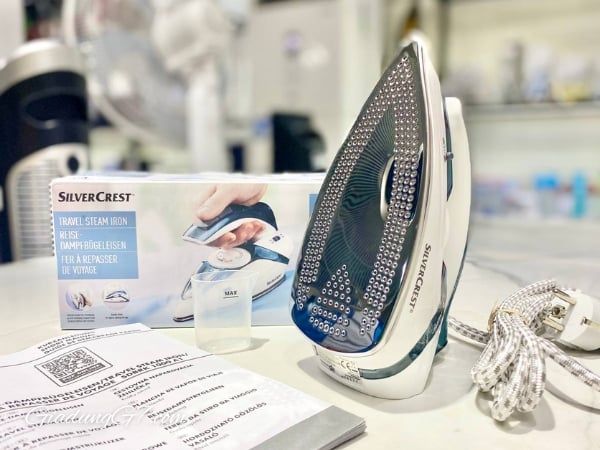 Bàn là hơi nước mini Silvercrest SDBRK 1000 A1 Dùng để ủi hơi nước và ủi khô