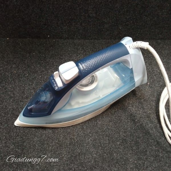Bàn là hơi nước Philips DST5030/20 Mặt đế chống xước giúp lướt tốt