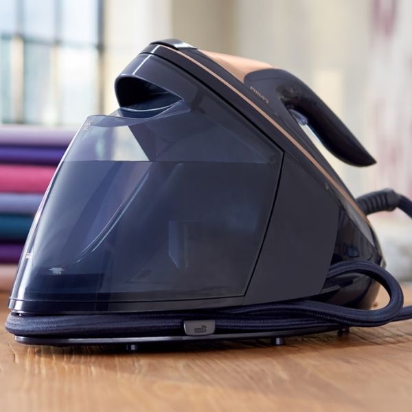 Bàn là hơi nước Philips PerfectCare PSG9030/20 Series 9000 3100W&nbsp;sở hữu công nghệ nhận dạng chất liệu ActiveSense đầu tiên trên thế giới.