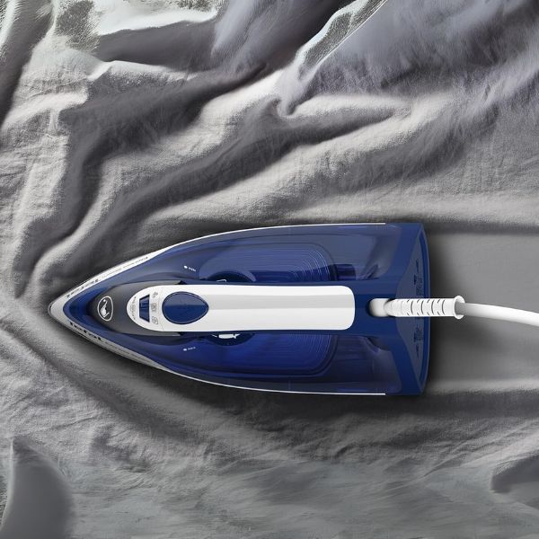 Bàn là hơi nước Tefal Express Steam FV2838E0 Công suất mạnh mẽ: 2400 watt để làm nóng nhanh và ủi hiệu quả