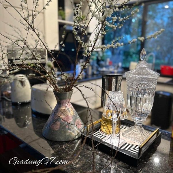 Bình đựng nước pha lê Dublin Brandon có cả dung tích 1.7 lít và 3.8 lít cho bạn lựa chọn