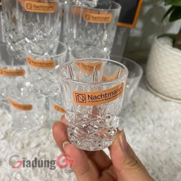 Bộ cốc pha lê Nachtmann Noblesse bao gồm 12 ly với 2 kích cỡ.