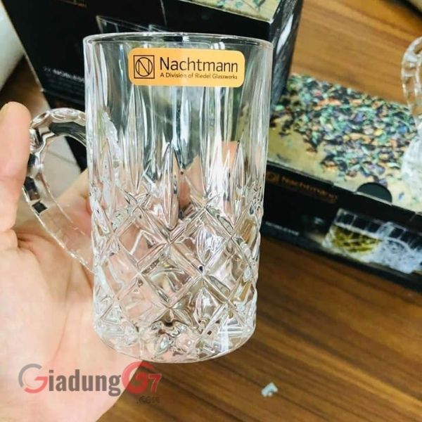 Bộ 2 cốc pha lê Nachtmann Teeglas Noblesse 103767 có thiết kế cắt thanh lịch không chỉ đẹp mắt mà còn gây ấn tượng với khả năng xử lý chắc chắn.