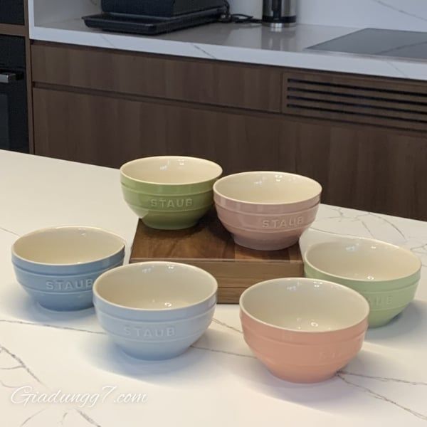 Bộ 6 bát cơm Staub Macaron 12cm Sử dụng được trong lò vi sóng, lò nướng, tủ đông, tủ lạnh và an toàn với máy rửa chén