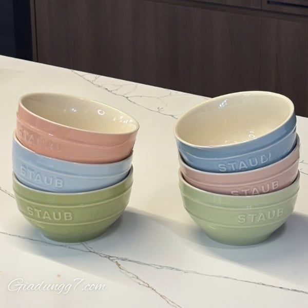 Bộ 6 bát cơm Staub Macaron 12cm thiết kế đơn giản, vượt thời gian, tay cầm chắc chắn, lớp tráng men đặc biệt chống xước