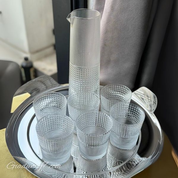 IVV Speedy 280ml được làm từ thủy tinh và có bề ngoài kết cấu đẹp mắt.