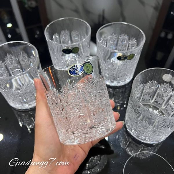 Set 6 cốc pha lê mài Bohemia M57 320ml Chất liệu pha lê lấp lánh