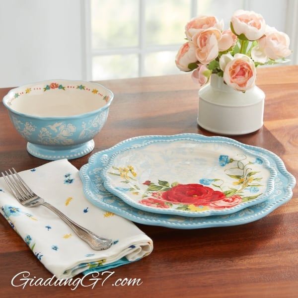 Bộ bát đĩa gốm The Pioneer Woman Sweet Rose 12 món Chất Liệu Gốm Sứ Bền Bỉ