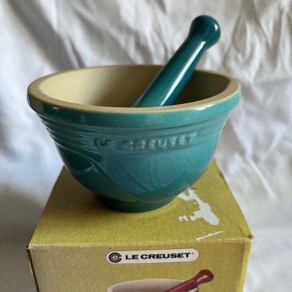 Bộ chày cối Le Creuset 11,5 cm Có khả năng chịu nhiệt độ cao, giữ hương lâu