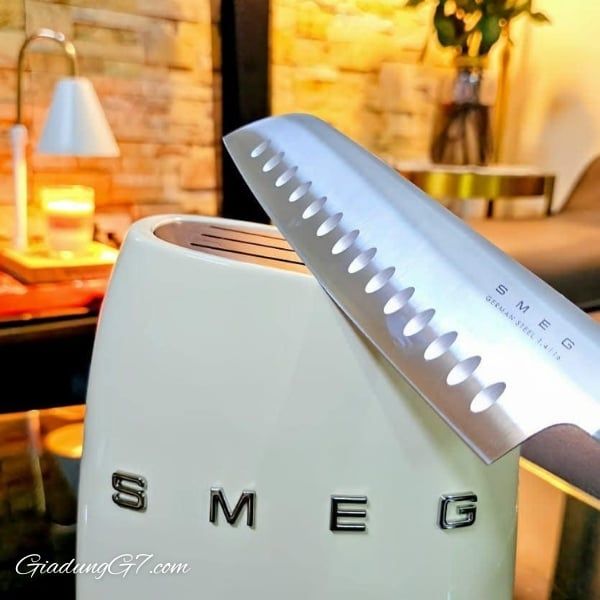 Bộ dao Smeg KBSF02CR màu kem (6 dao, 1 giá đỡ) Chất liệu cao cấp