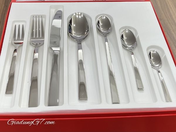 Bộ dao thìa dĩa Zwilling King 42 món làm bằng thép không gỉ: Sự thanh lịch cho bàn ăn