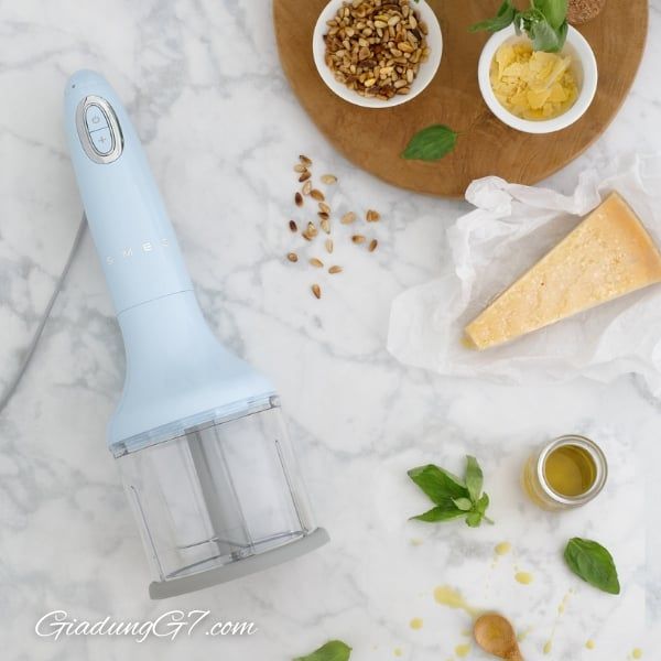 Máy xay cầm tay Smeg HBF03PBEU - Thiết kế sang trọng với vỏ inox