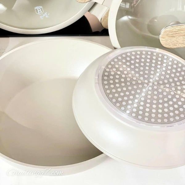 Bộ nồi Berlinger Haus BH/8324 màu kem Tính linh hoạt và bảo vệ môi trường