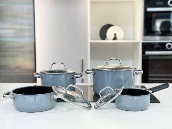 Bộ nồi WMF Fusiontec Mineral 4 chiếc màu xám xanh (3 nồi, 1 quánh) sử dụng được cho bếp từ có Nắp Kính