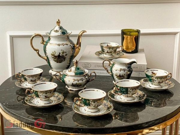 Bộ trà sứ Royal Czech Porcelain hoạ tiết con thú xanh lá chất liệu cao cấp và bền màu