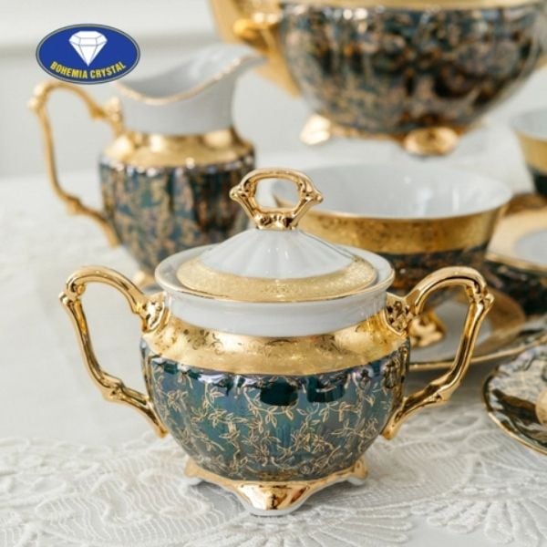 Bộ trà sứ Tiệp mạ vàng băng vàng nền xanh 15 món men ngọc trai có độ bền cao
