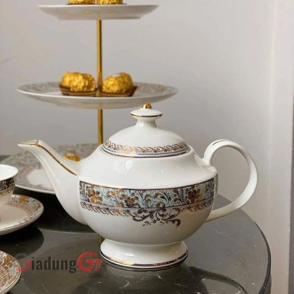 Bộ ấm chén Imperial màu xanh dây vàng có độ bền cao, thiết kế đơn giản, thanh lịch và phù hợp với trang trí hoặc tiếp khách