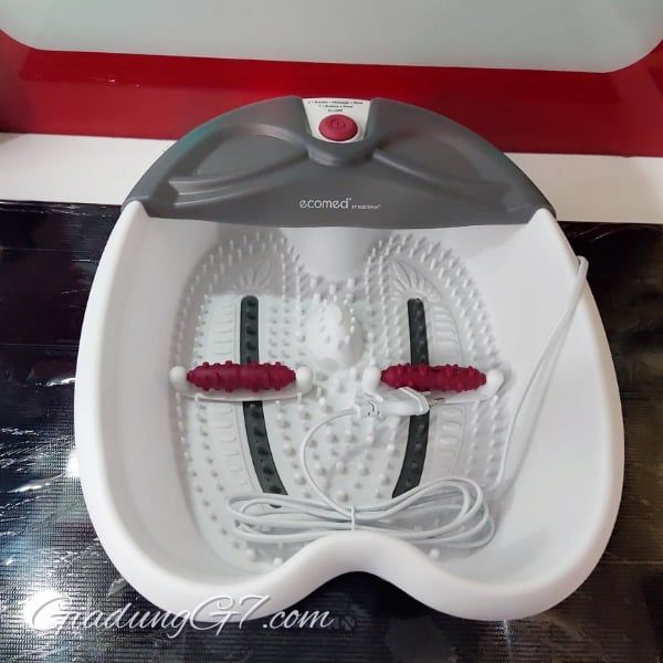 Bồn ngâm chân Medisana Ecomed FS-52E cung cấp ba kiểu massage khác nhau