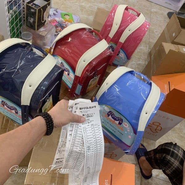 Cặp chống gù Nhật Bản Randosell dành cho học sinh tiểu học