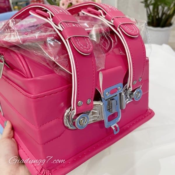 Cặp chống gù Nhật Bản Randosell dành cho học sinh tiểu học