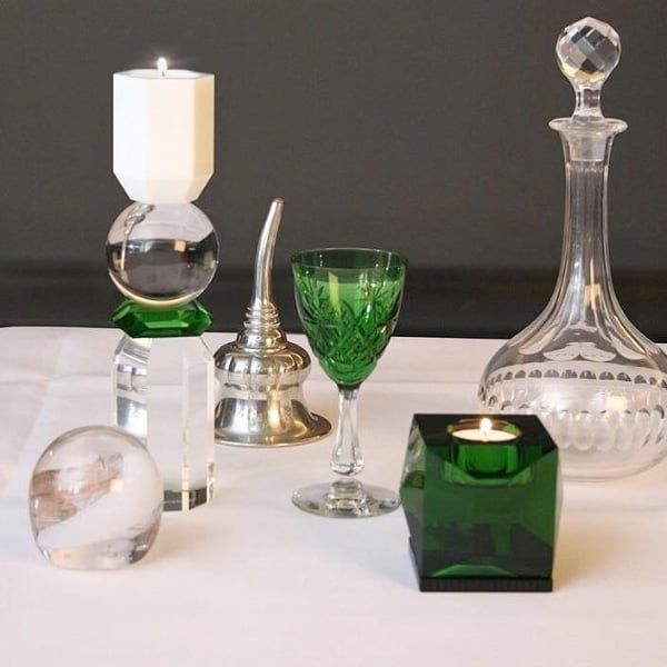 Chân nến tealight Ophelia Reflections Copenhagen được chế tác từ pha lê, sự hoà quyện hoàn hảo giữa sáng và tối