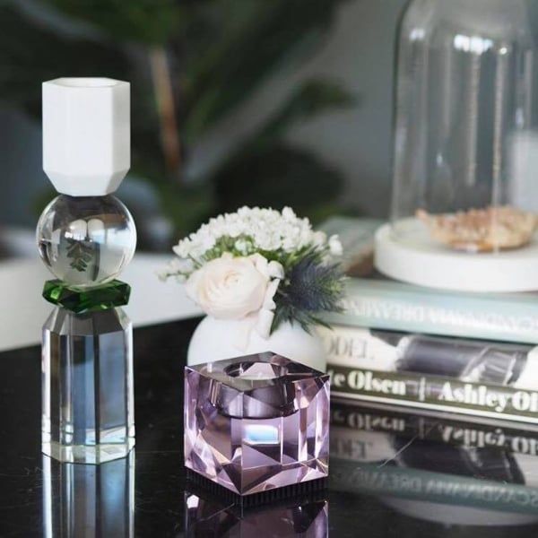 Chân nến tealight Ophelia Reflections Copenhagen được chế tác từ pha lê, sự hoà quyện hoàn hảo giữa sáng và tối