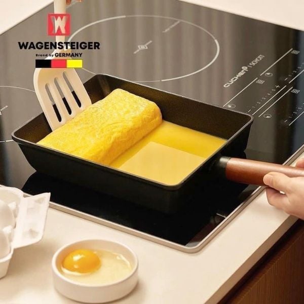 Chảo chiên trứng cuộn Wagensteiger được thiết kế đặc biệt giúp dễ dàng lật và cuộn trứng tráng