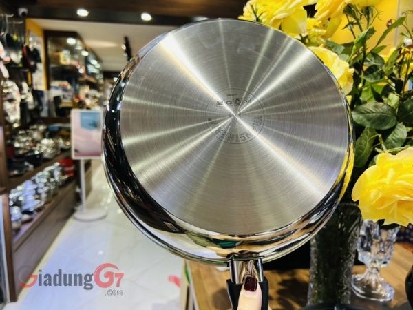 Chảo chống dính WMF Devil 28cm với Đế phổ thông phù hợp với cảm ứng