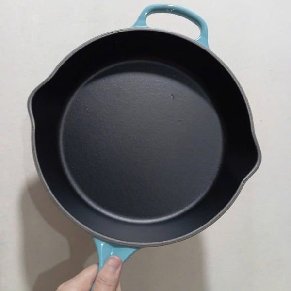 Chảo gang tròn Le Creuset Brat 26cm thiết kế đẹp và tinh tế