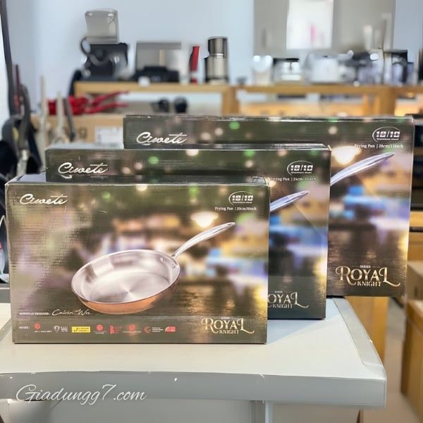 Chảo Inox Ciwete Royal Knight kết hợp với đáy 3 lớp giúp duy trì nhiệt độ đều