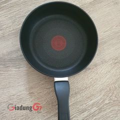 Thương hiệu Tefal luôn luôn trang bị những sản phẩm với lớp phủ chống dính Tefal Titanium siêu bền