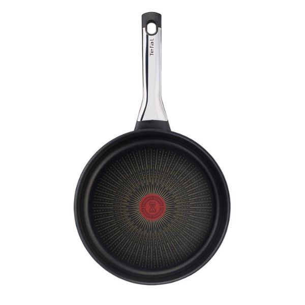 Chảo rán Tefal Excellence 24cm G26904 với Tay cầm thiết kế chống nóng hiệu quả