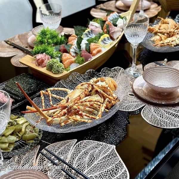 Hoàn hảo để trưng bày và phục vụ trên bàn ăn