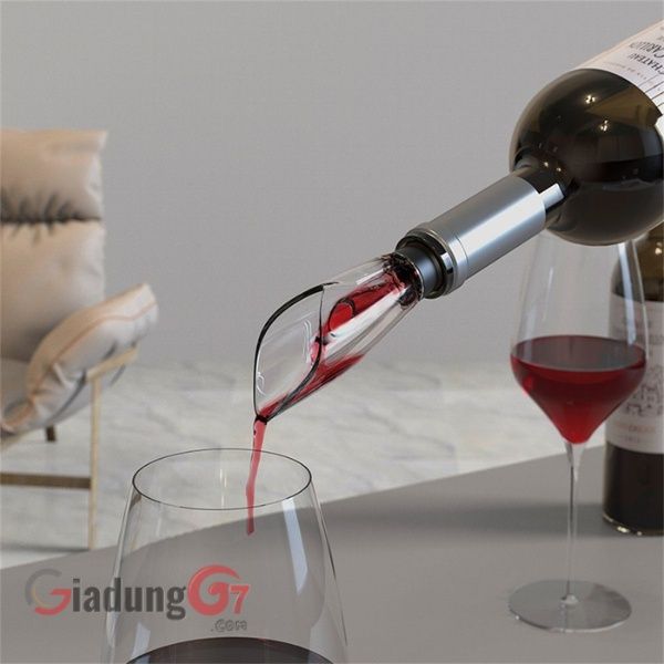 Dụng cụ giúp rót rượu không bị rớt ra ngoài trong bộ Dụng cụ mở rượu vang tự động Electric Wine Set