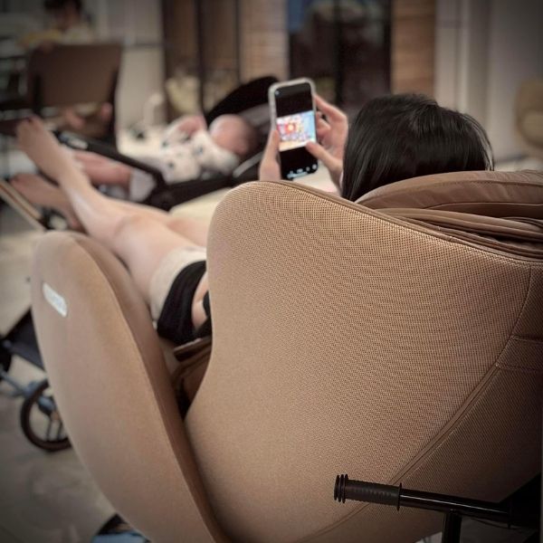 Ghế massage Nouhaus Luna 4D kết hợp hoàn hảo giữa tính năng hiện đại, chất lượng cao cấp và thiết kế sang trọng