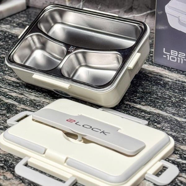 Hộp cơm điện 2LOCK 3 ngăn inox - Korea  Công suất 60W hâm nóng nhanh hơn gấp 2 lần các sp tương tự trên thị trường. Điện áp 220V
