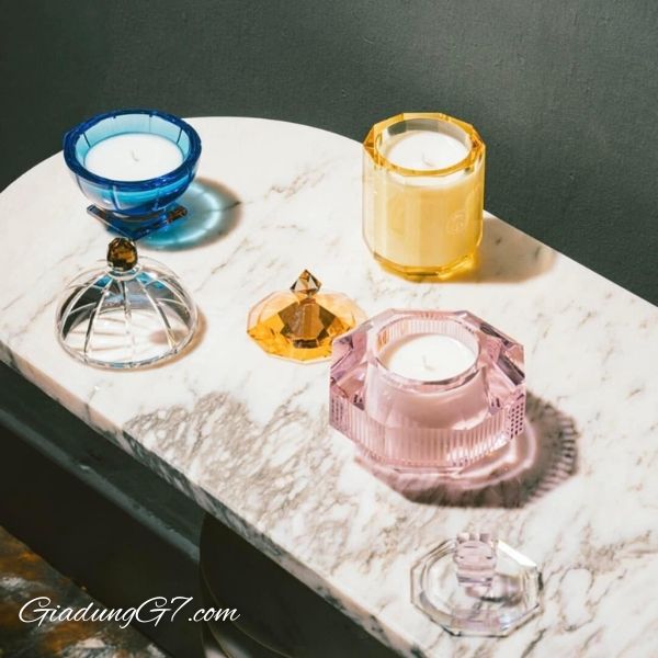 Hũ nến Rebecca Reflections Copenhagen 13.5cm là một tác phẩm pha lê hình cầu sẽ trở thành một vật thể nghệ thuật khi được đặt trong phòng ngủ của bạn.